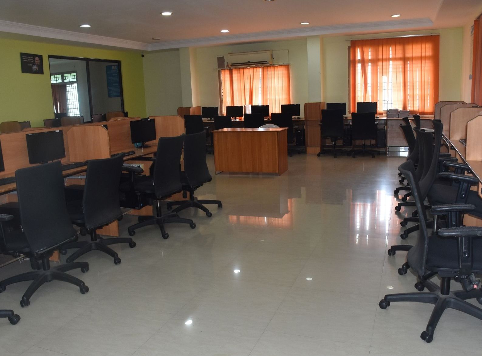 Lab Photos – G PULLAIAH COLLEGE OF ENGINEERING & TECHNOLOGY